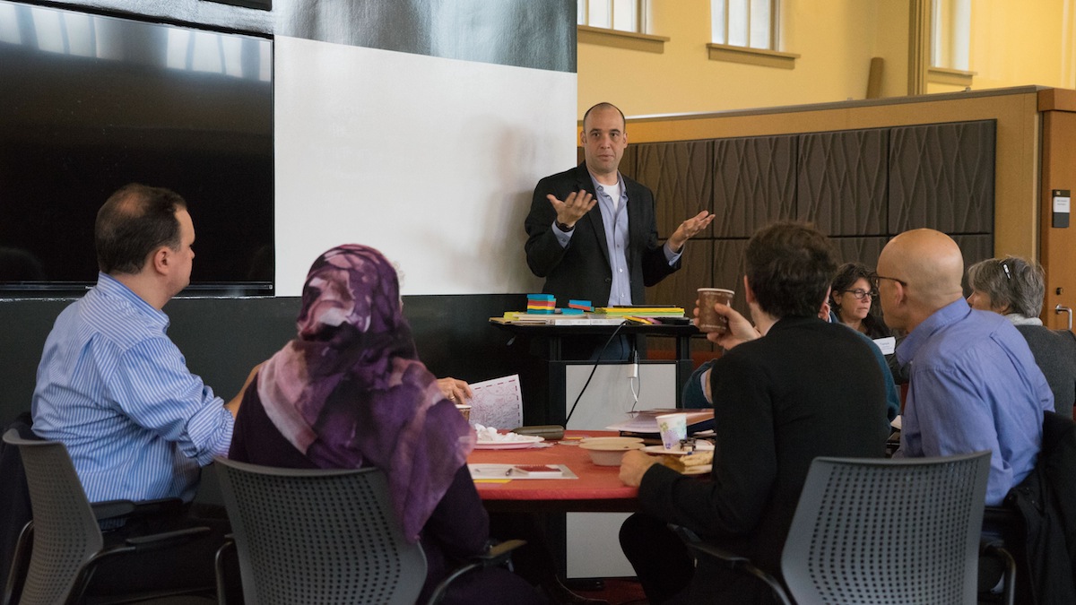 Ari Y. Kelman speaks at a Stanford workshop on religion and education. (Photo: Marc Franklin)