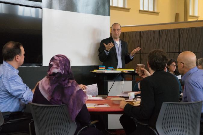 Ari Y. Kelman speaks at a Stanford workshop on religion and education. (Photo: Marc Franklin)