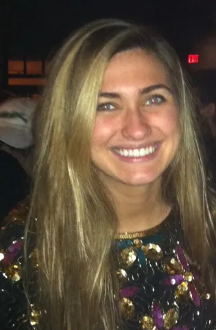 Photo of Shelby Searles