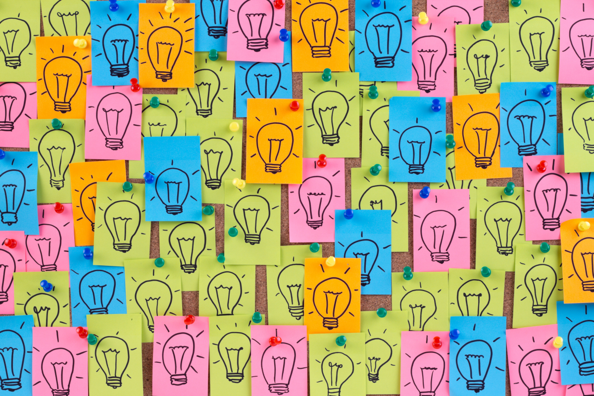 photo of post-it notes with lightbulbs
