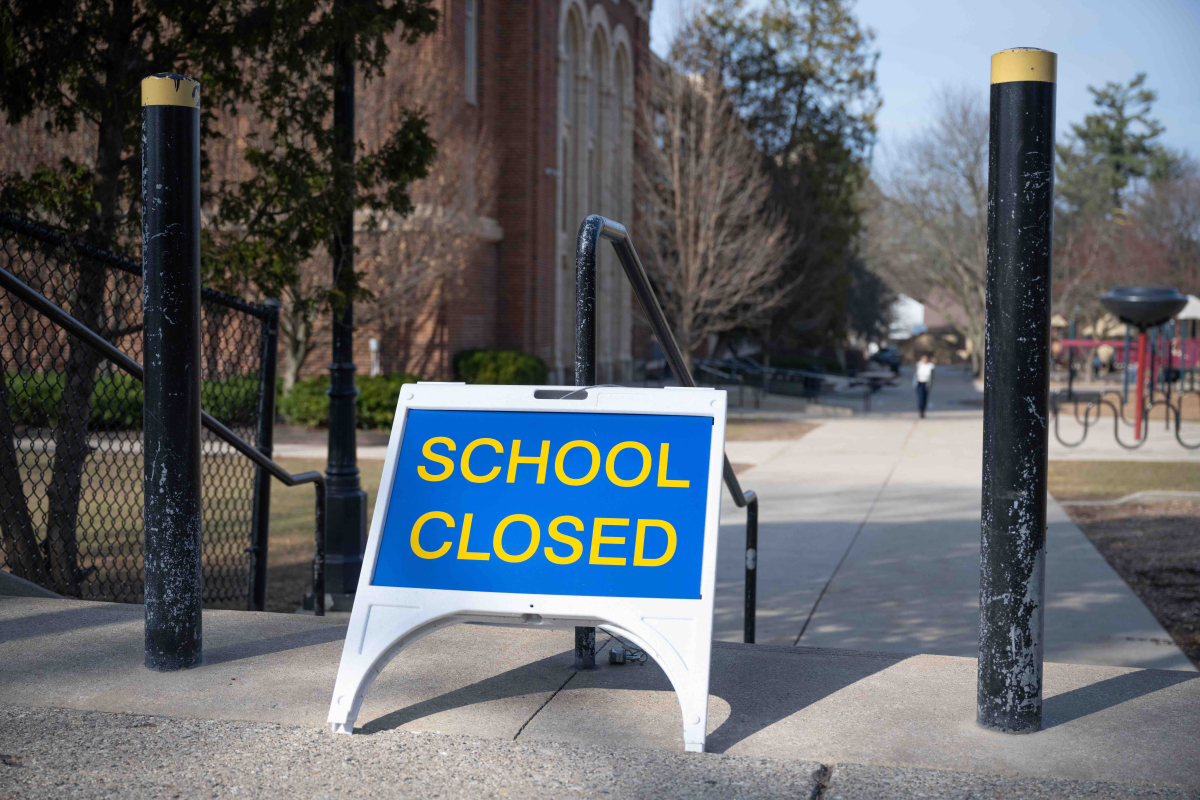 Picture of school closed sign