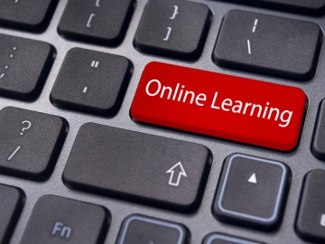 Online learning hasn't lived up to its original billing, Stanford experts say, but it has produced unexpected insights into how people learn. (Photo: mtkang/Shutterstock)