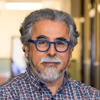 GSE Professor Guillermo Solano-Flores received AERA's Robert L. Linn Distinguished Address Award.