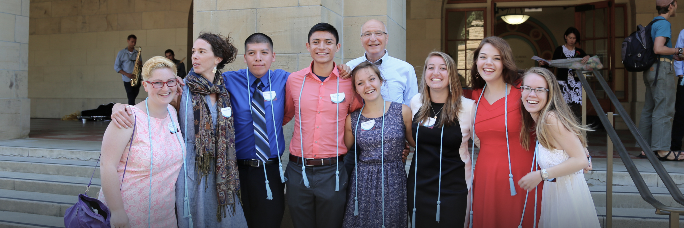 Photo of undergraduate students with John Willinsky and other faculty members.